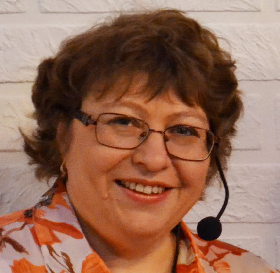 Юлия Фишман, курс по нейросетям